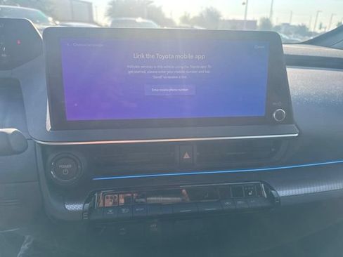 Certified 2024 Toyota Prius XLE FWD image 10