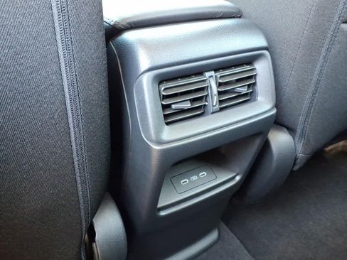 Used 2024 Honda CR-V EX image 11