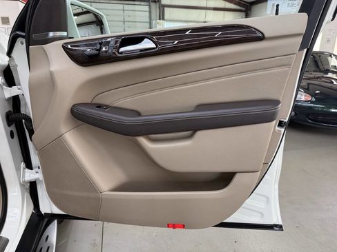 Used 2013 Mercedes-Benz ML 350 4MATIC image 17