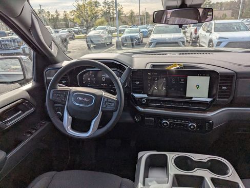 New 2026 GMC Sierra 1500 SLE w/ X31 Off-Road Package AWD/4WD image 9