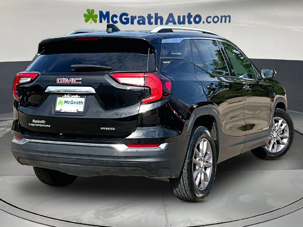 Used 2024 GMC Terrain SLT AWD/4WD image 7
