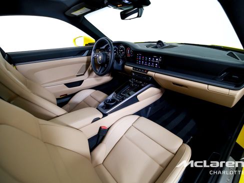 Used 2022 Porsche 911 Carrera 4S w/ Premium Package image 21