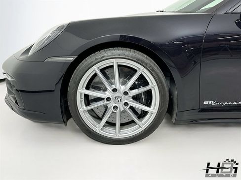 Used 2021 Porsche 911 Targa 4S AWD/4WD image 17