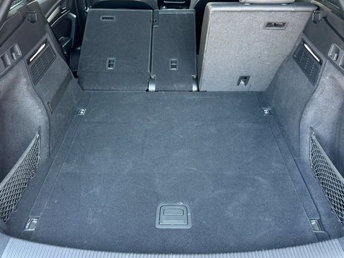 Used 2025 Audi Q5 2.0T Premium image 12