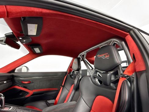 Used 2018 Porsche 911 GT2 RS RWD image 49
