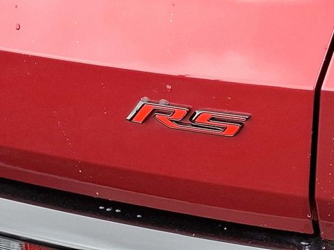 Used 2024 Chevrolet Traverse RS image 33