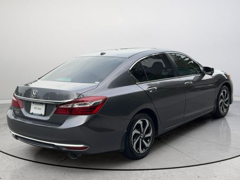 Used 2017 Honda Accord EX-L image 6