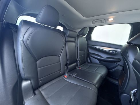 Used 2019 INFINITI QX50 Essential w/ Premium Heat Package image 38