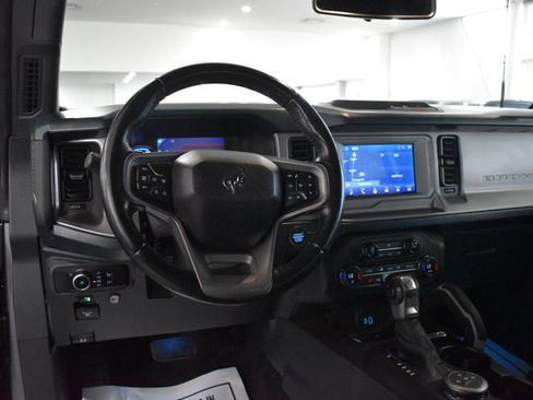 Used 2023 Ford Bronco Outer Banks AWD/4WD image 16