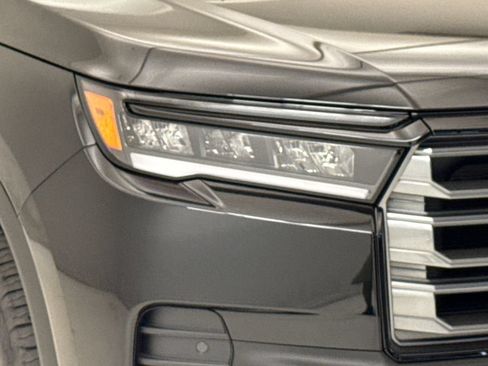 New 2026 Honda Pilot TrailSport image 5