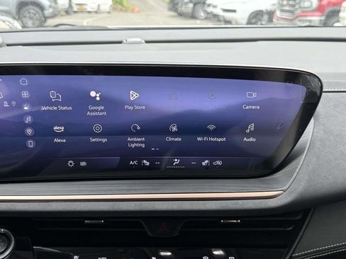 Used 2025 Buick Envision Sport Touring AWD/4WD image 14