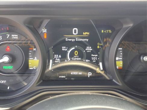Used 2024 Jeep Wrangler Unlimited Sahara AWD/4WD image 14