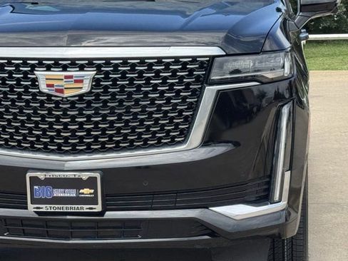 Used 2023 Cadillac Escalade Premium Luxury RWD image 10
