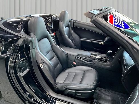 Used 2010 Chevrolet Corvette Convertible w/ Preferred Equipment Group RWD image 28