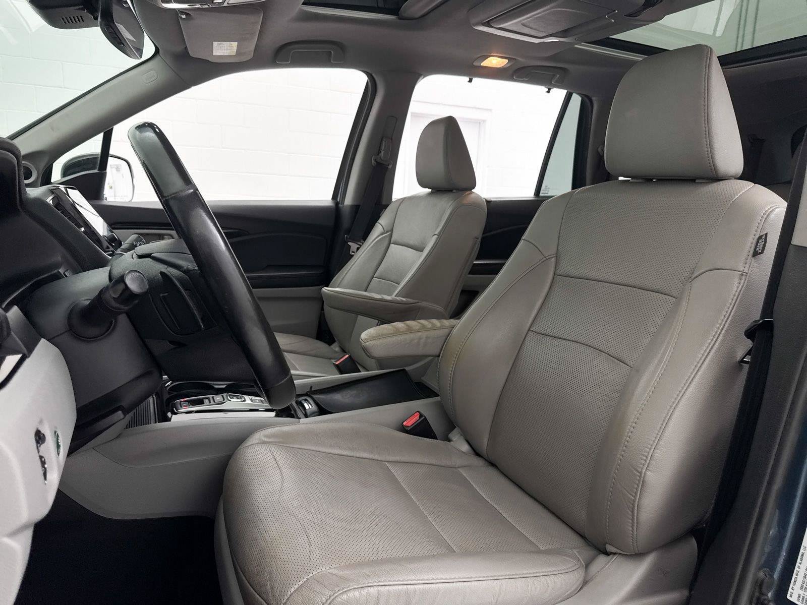 Used 2021 Honda Pilot Elite image 21