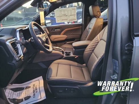 New 2026 GMC Canyon Denali image 14