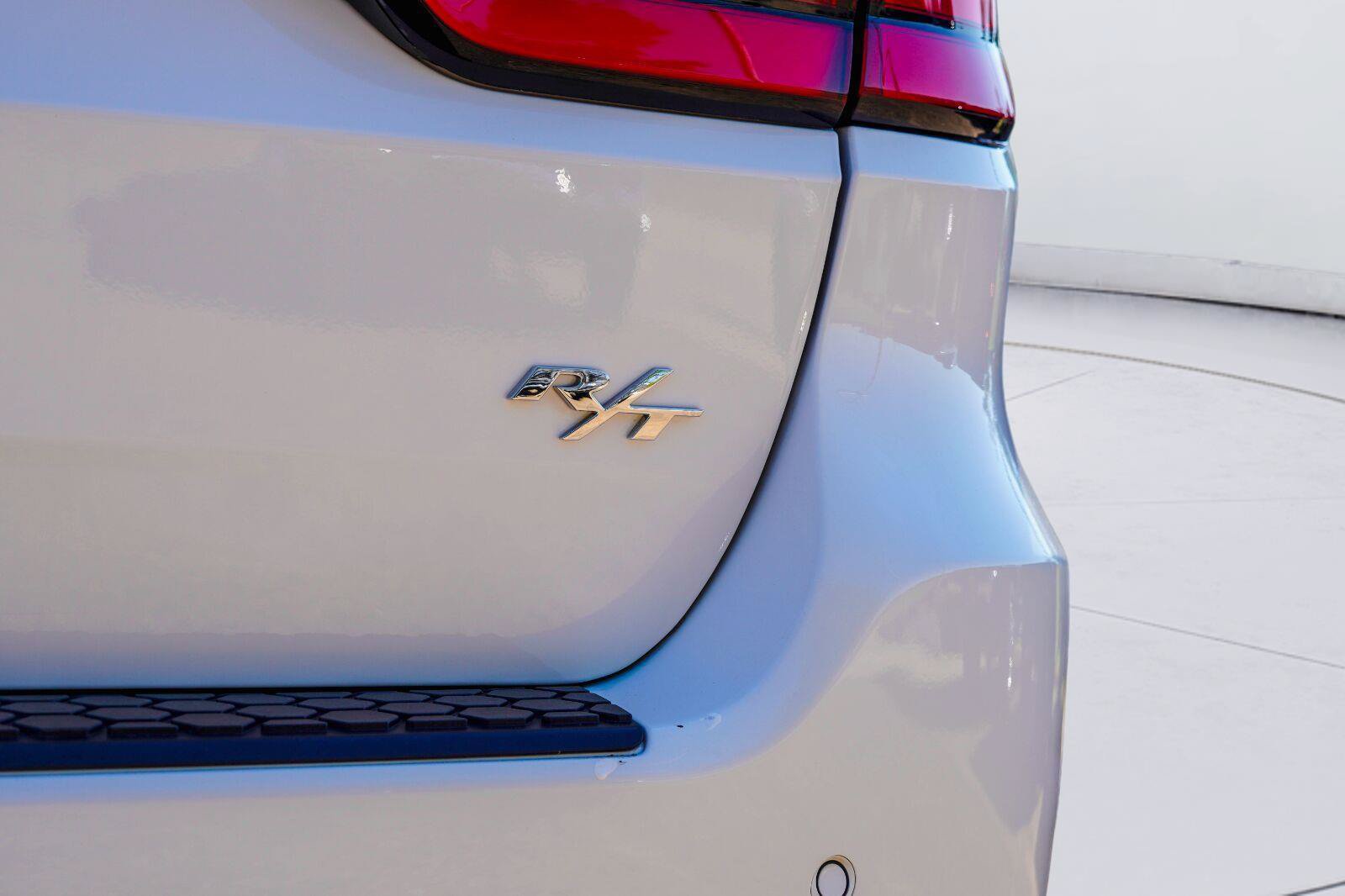 Used 2024 Dodge Durango R/T AWD/4WD image 7