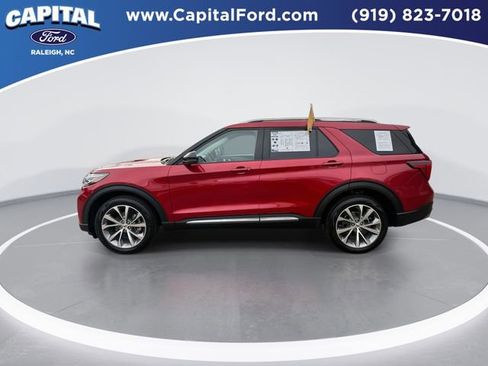 Certified 2025 Ford Explorer Platinum w/ Ultimate Package image 5