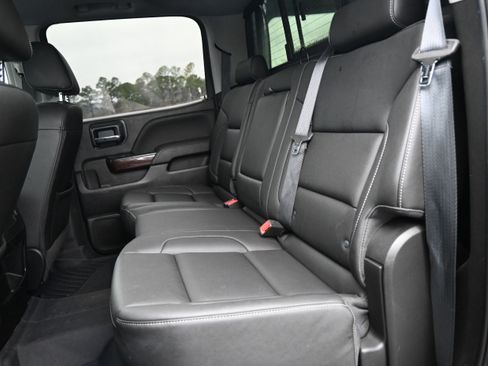 Used 2018 GMC Sierra 1500 SLT image 30