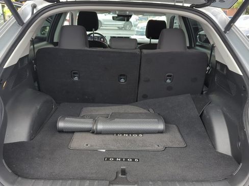 Used 2024 Hyundai Ioniq 5 SEL RWD image 12