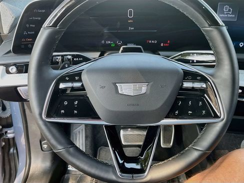 Used 2025 Cadillac Optiq Luxury 1 AWD/4WD image 11