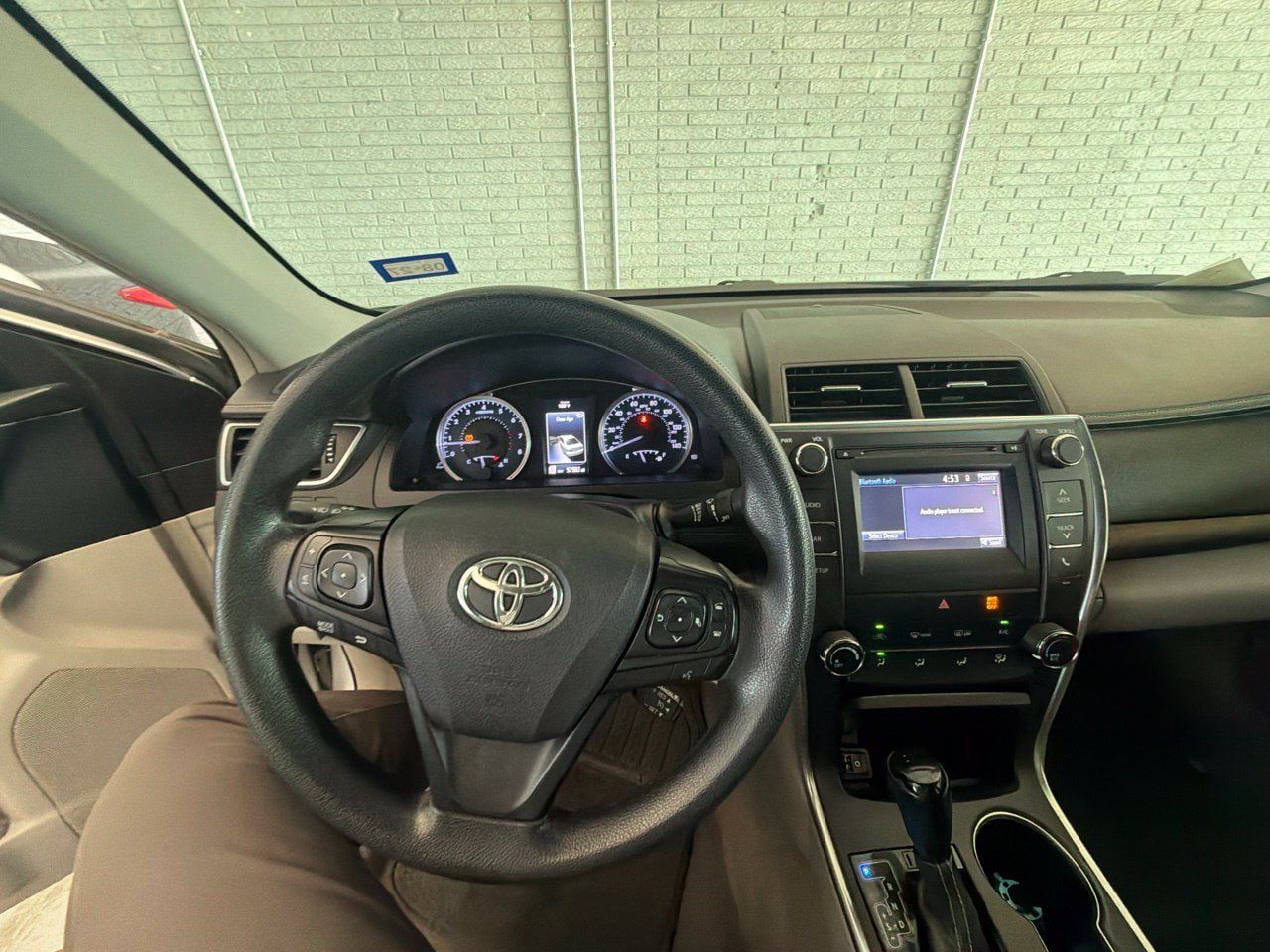 Used 2017 Toyota Camry LE FWD image 2