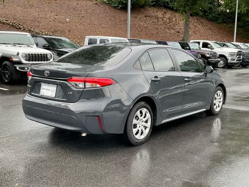 Used 2023 Toyota Corolla LE FWD image 5