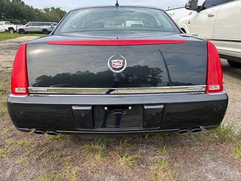 Used 2008 Cadillac DTS FWD image 12