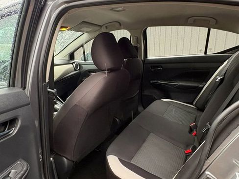 Used 2021 Nissan Versa SV FWD image 14