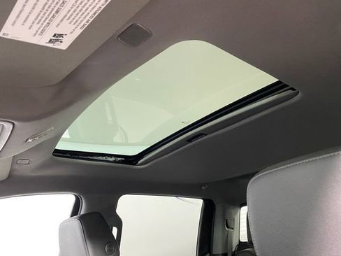 Used 2020 Chevrolet Silverado 1500 LT Trail Boss image 22