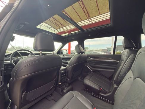 New 2026 Jeep Grand Cherokee L Limited AWD/4WD image 25