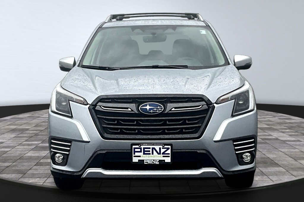 Used 2024 Subaru Forester Touring w/ POP Package 3 AWD/4WD image 2