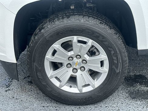 Used 2022 Chevrolet Colorado LT w/ Fleet Safety Package image 13