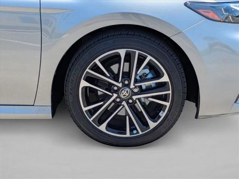 Used 2025 Toyota Camry XLE FWD image 24