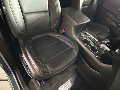 Used 2023 Chevrolet Traverse LT w/ LPO, Floor Liner Package image 29