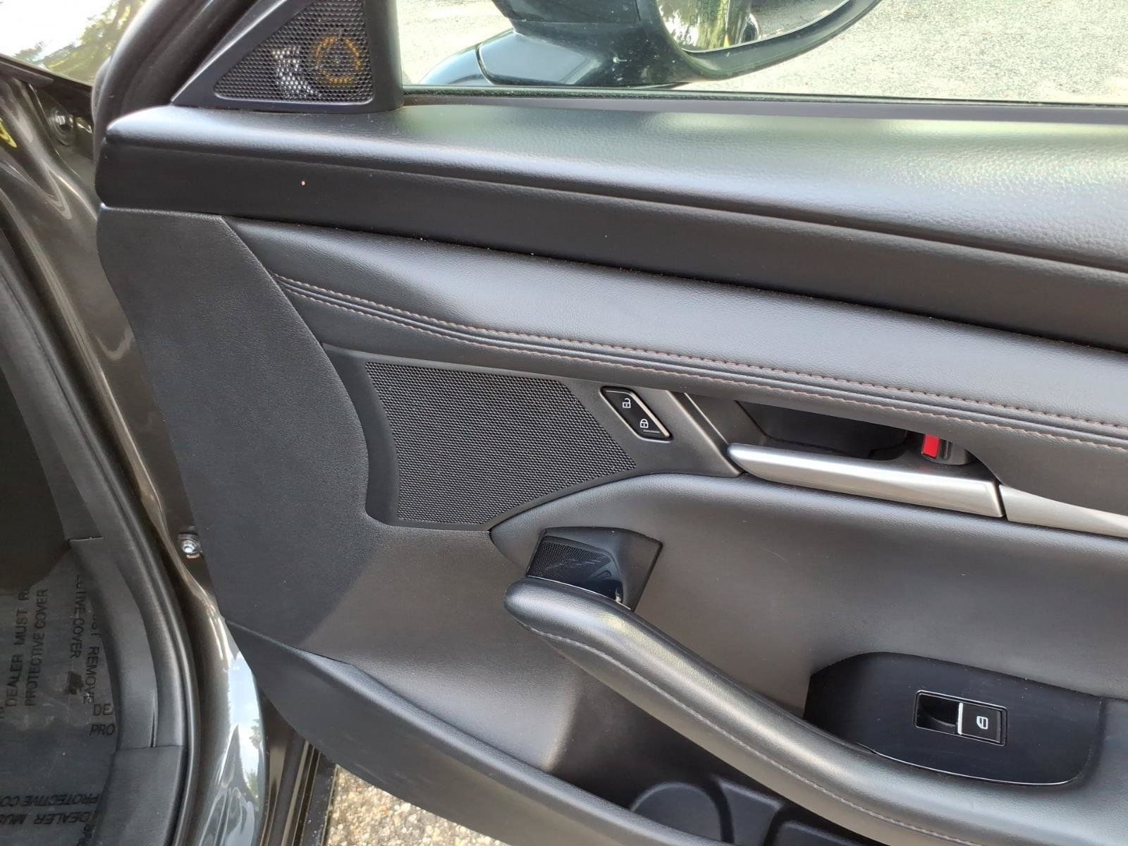 Used 2024 MAZDA MAZDA3 s FWD image 25