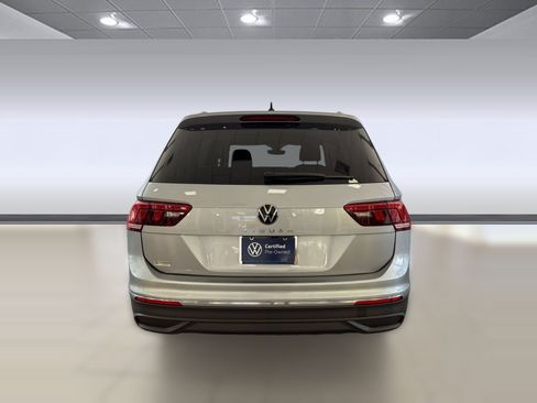 Certified 2024 Volkswagen Tiguan S FWD image 10
