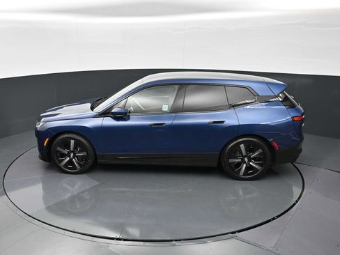 Certified 2023 BMW iX xDrive50 w/ Premium Package AWD/4WD image 24