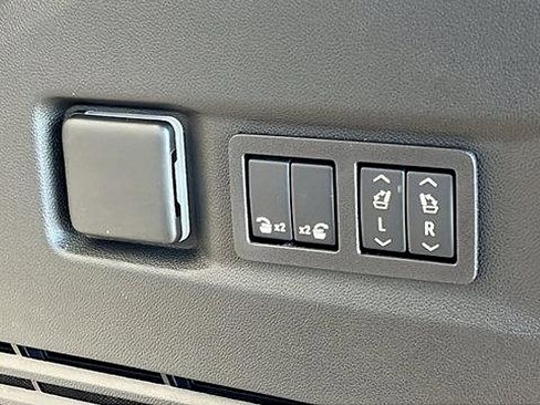 New 2026 Chevrolet Tahoe Premier image 13