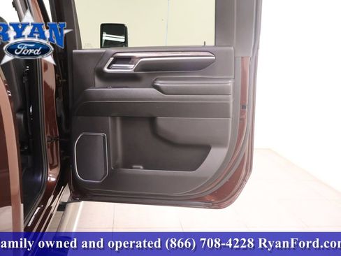 Used 2024 Chevrolet Silverado 2500 LTZ w/ LTZ Plus Package image 9