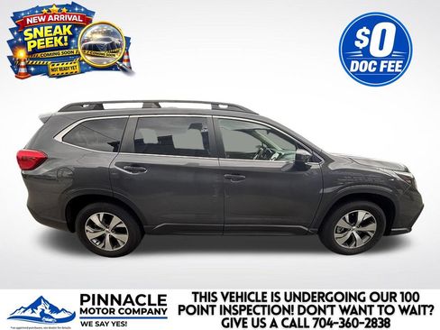 Used 2024 Subaru Ascent Premium AWD/4WD image 2