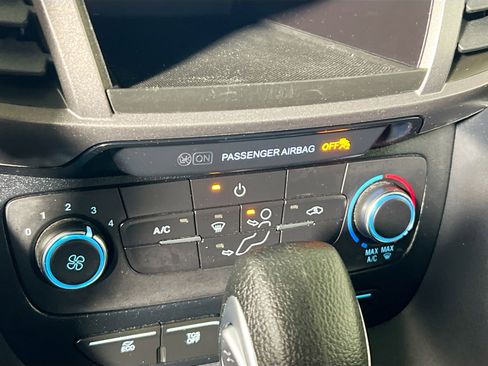 Used 2022 Ford Transit Connect XL image 26