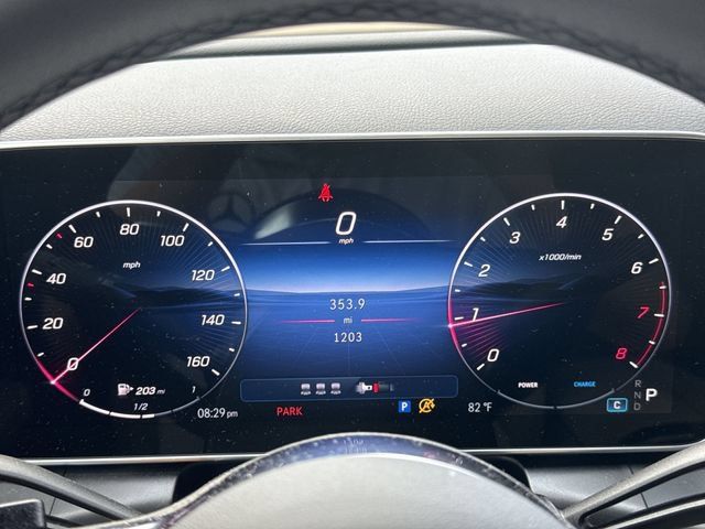 Used 2026 Mercedes-Benz GLC 300 4MATIC image 24
