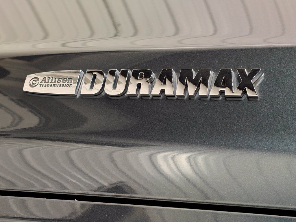 Used 2018 Chevrolet Silverado 2500 High Country w/ Duramax Plus Package AWD/4WD image 50