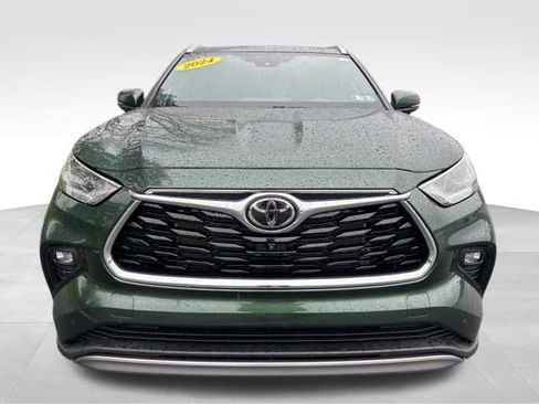 Used 2024 Toyota Highlander Platinum AWD/4WD image 8