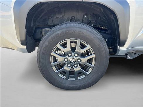 Certified 2025 Toyota 4Runner SR5 image 26