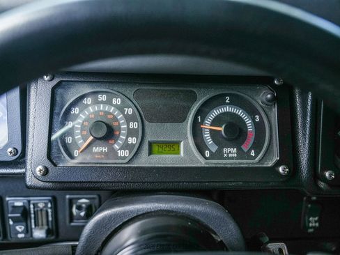 Used 2003 HUMMER H1 4-Door Open Top AWD/4WD image 19