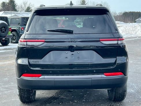 New 2026 Jeep Grand Cherokee Altitude image 42