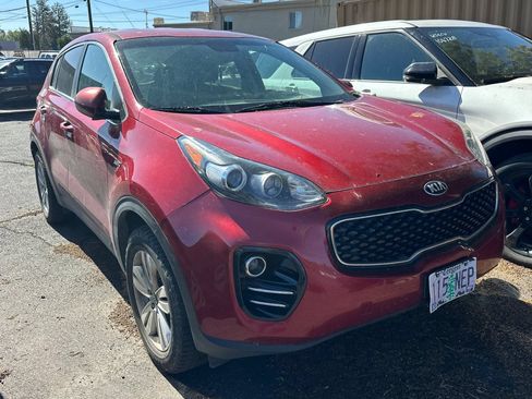 Used 2019 Kia Sportage LX AWD/4WD image 2