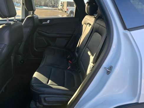 Used 2021 Ford Escape SEL image 10